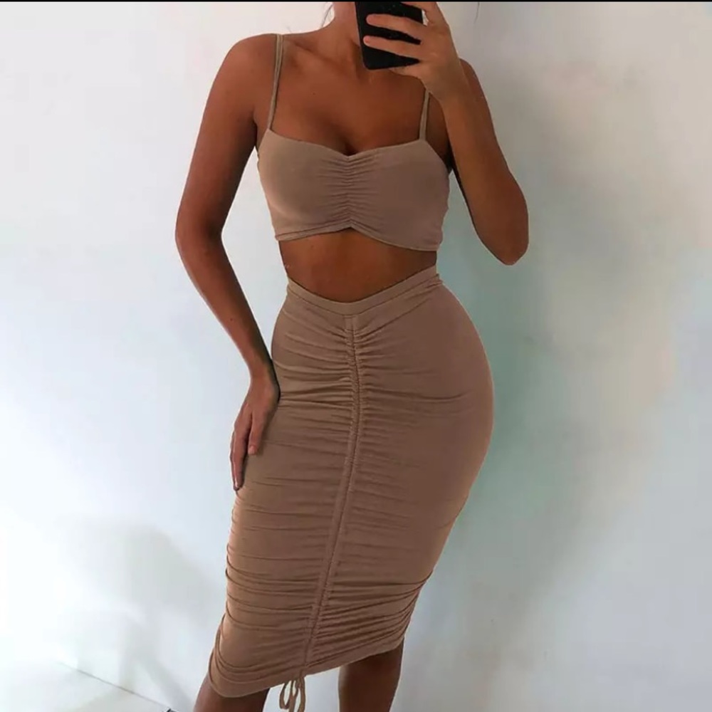 2 piece set/spaghetti strap adjustable skirt